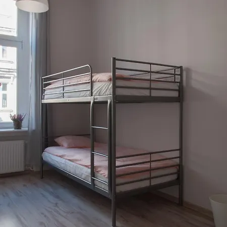 Hostel Mango *
